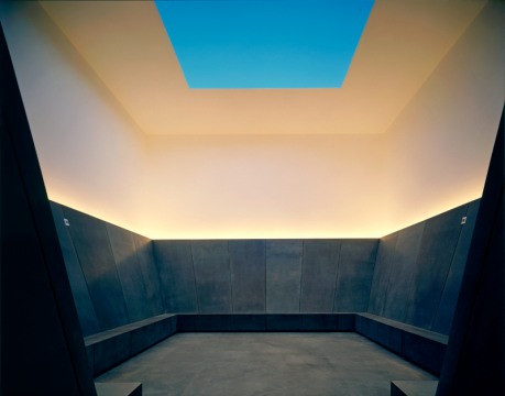 Interior view of James Turrell's <span class="wac_title">Sky Pesher</span>